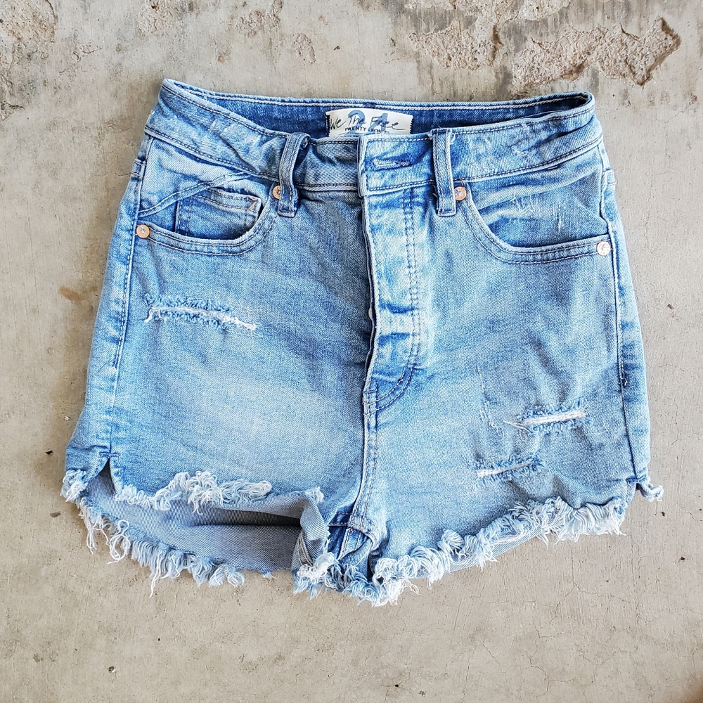 We The Free People Button Fly Distressed Shredded Stretchy Denim Cut Offs sz 24